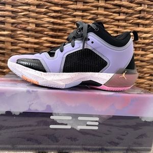 Air Jordan XXXVII Low GC ‘Dongdan’ Basketball Shoes in Lilac Ice